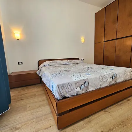 Daire Casa Vista Mare - 2 Bagni, Balcone E Aria Condizionata Savona